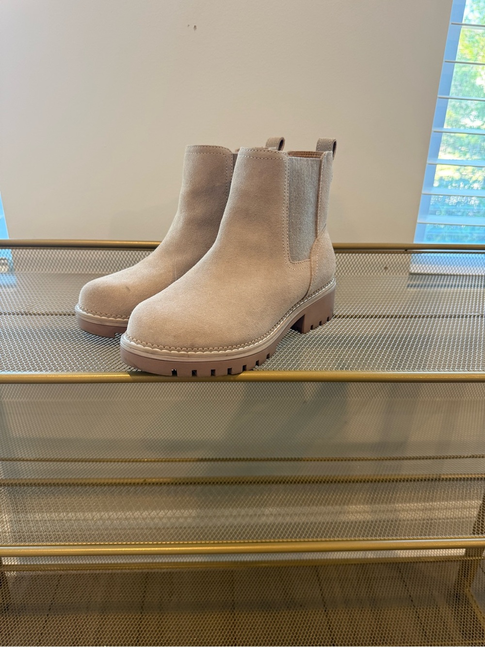 Women's Suede Chelsea Boots in Light Beige